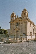 eine der vielen Kirchen am Weg